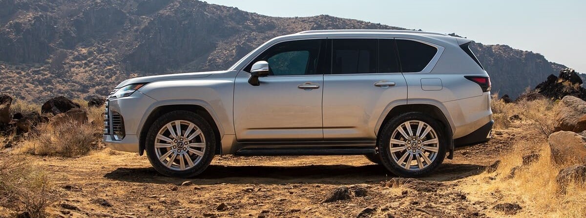 Внедорожник Lexus LX нового поколения уже на Кипре!