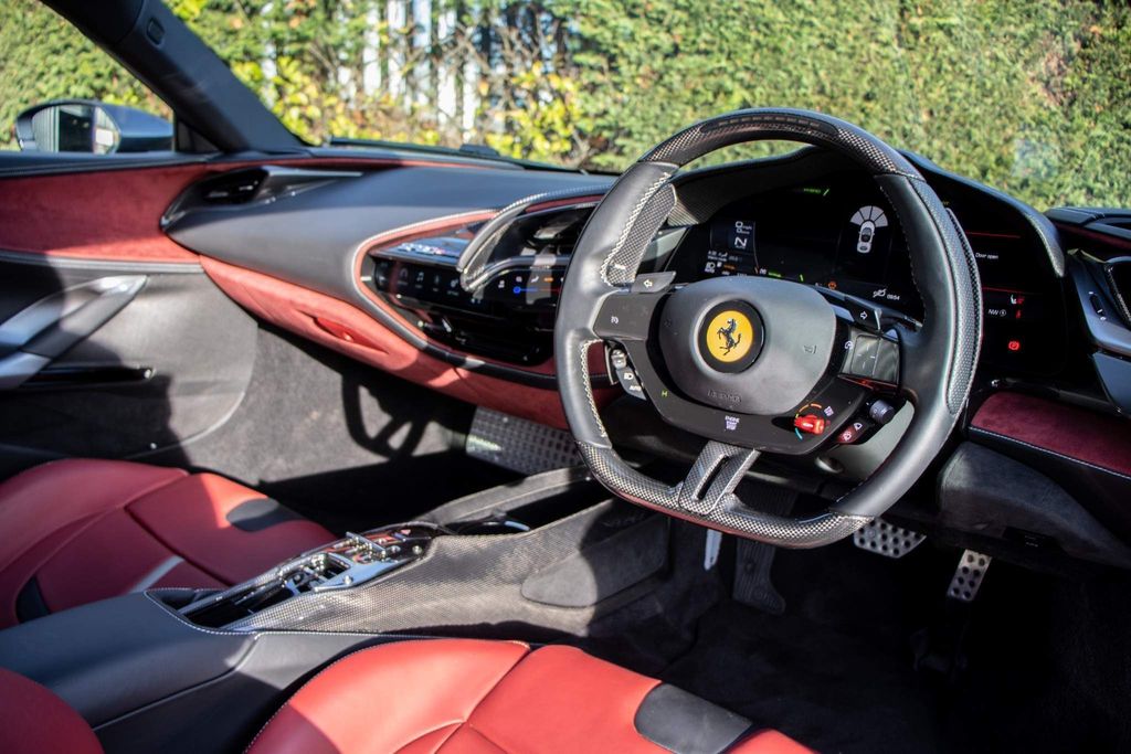 Pièces Auto: Ferrari SF90 Stradale (Europe RH) JOINTS DE COUVERCLE AVANT