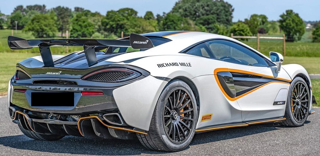 Mclaren 620R 03 2020