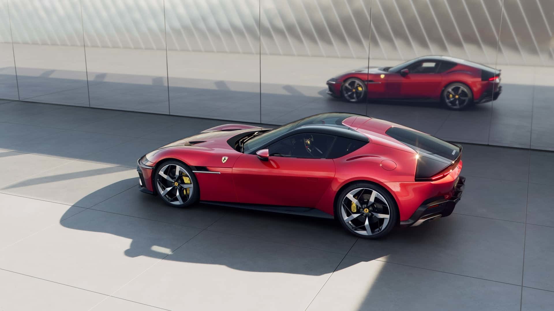 Ferrari представила новые 12Cilndri и 12Cilndri Spider