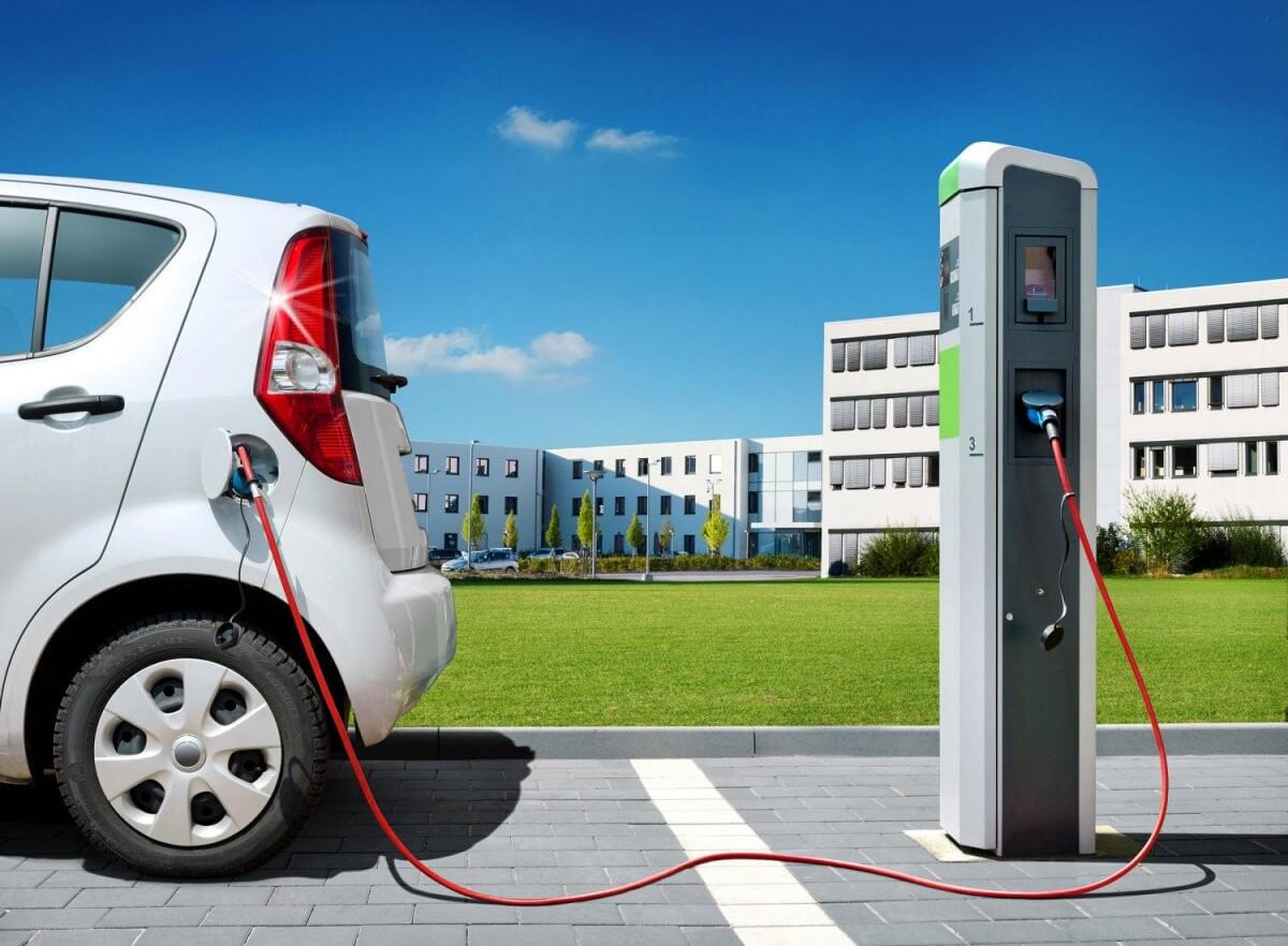 На Кипре утвердили программу установки зарядных устройств для электромобилей на предприятиях