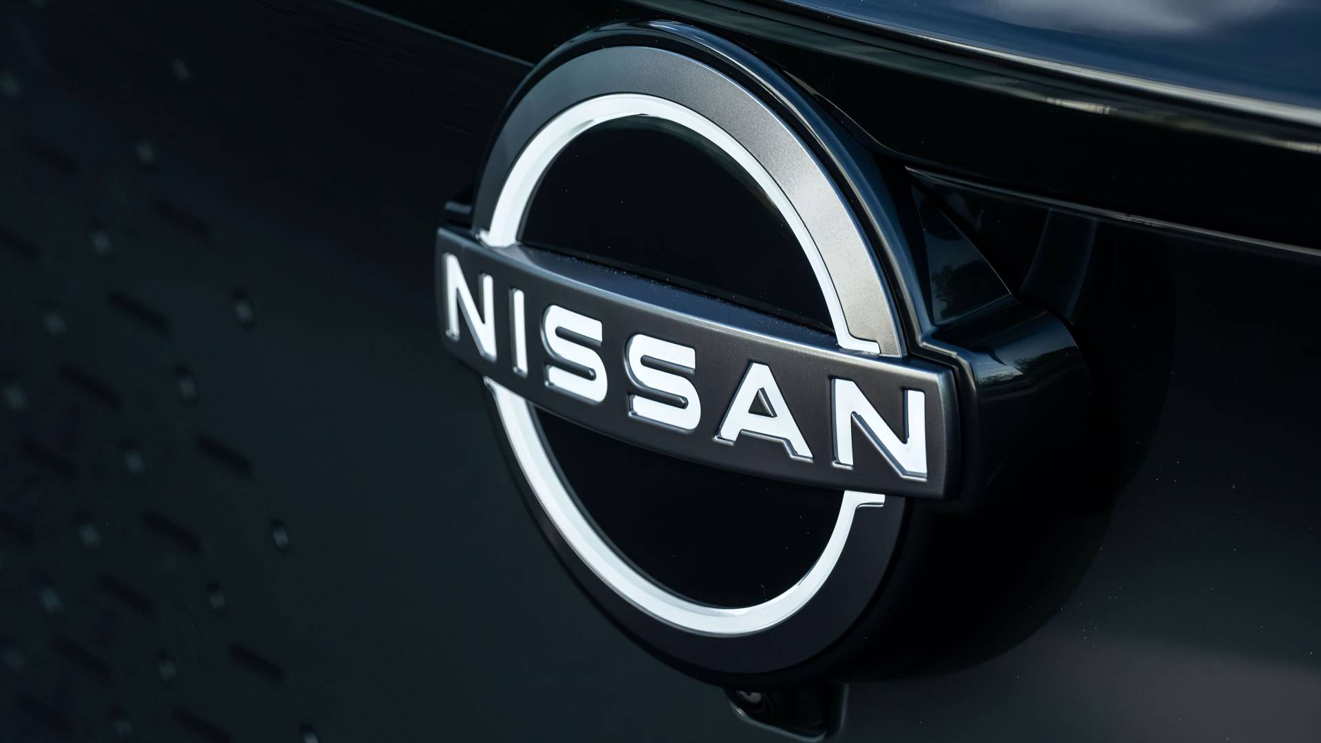 Компания Nissan показала тизер нового Qashqai