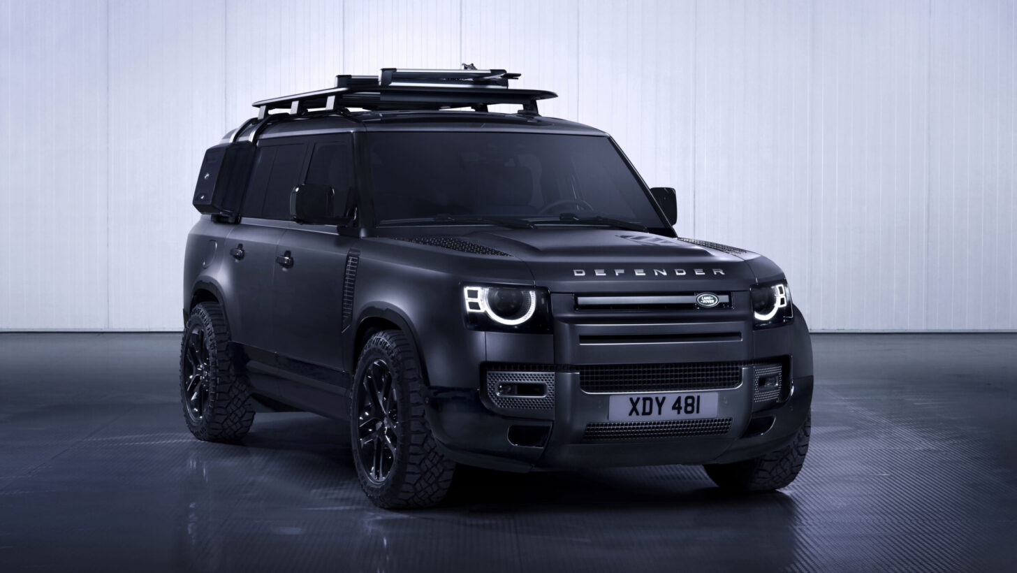 Компания Land Rover расширила линейку внедорожников Defender