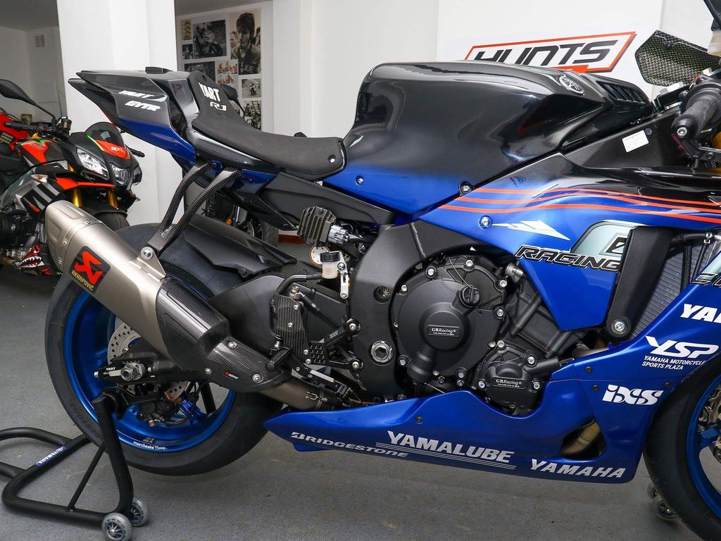 Yamaha R1 2023 Rear Yamaha R1 01/2023