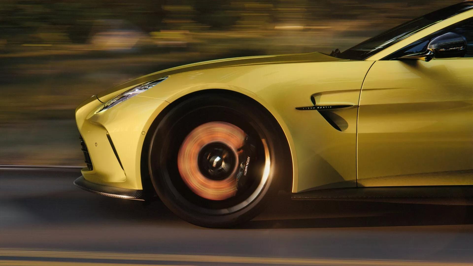 Представлен новый мощный Aston Martin Vantage