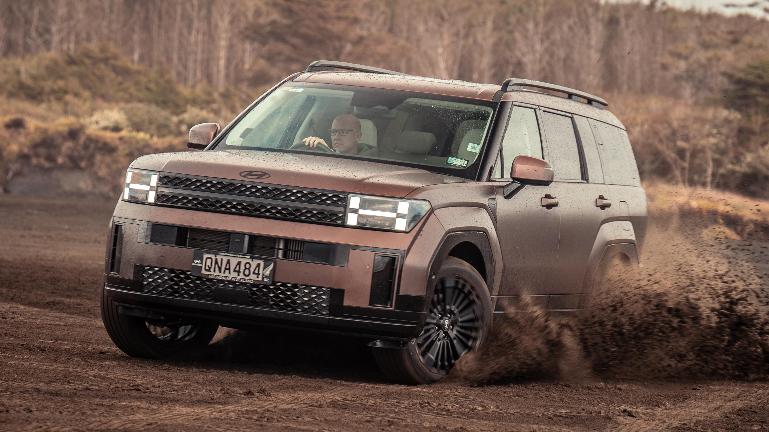 Hyundai Santa Fe признан лучшим семиместным гибридом в Европе