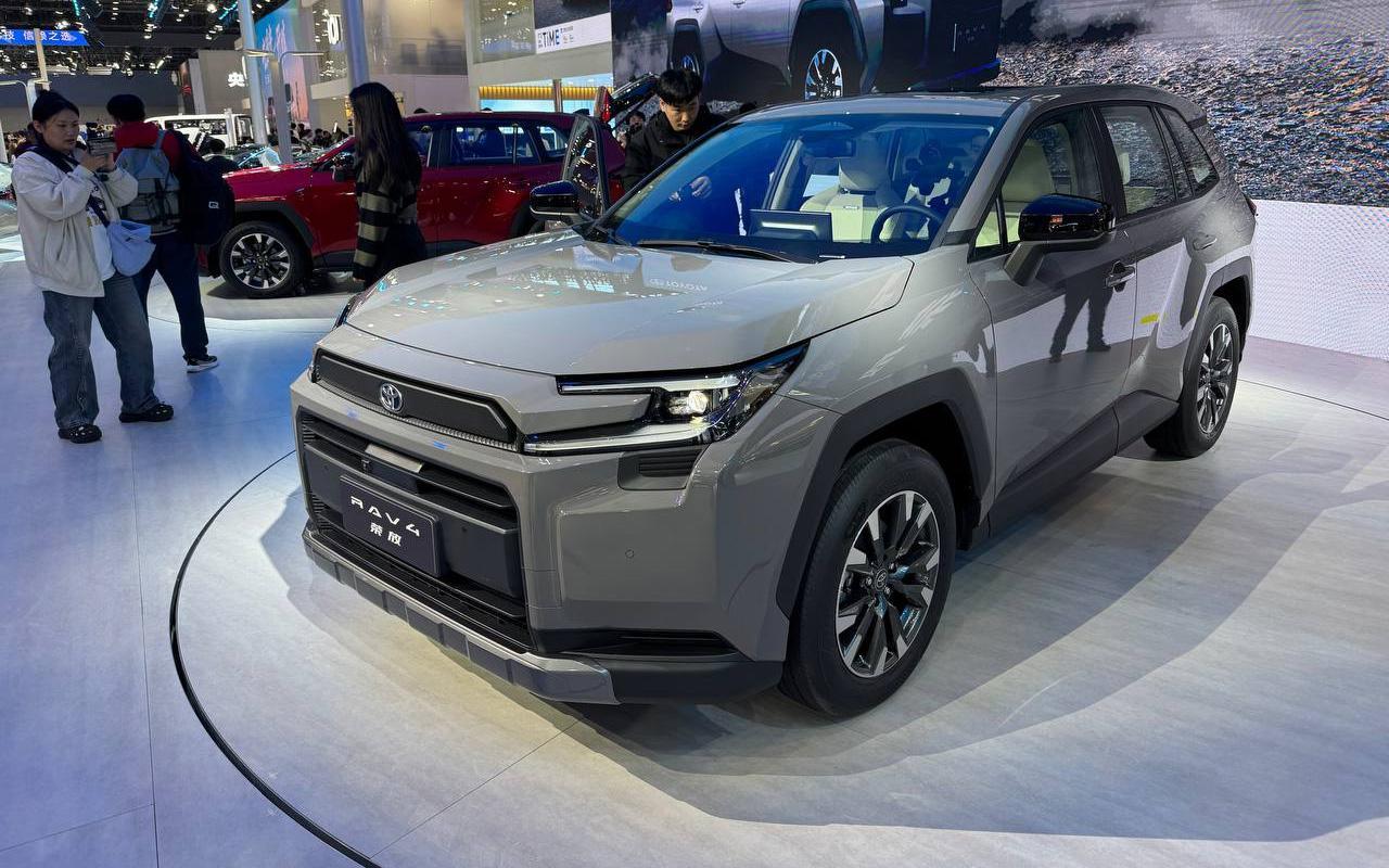 Компания Toyota презентовала новое поколение RAV4