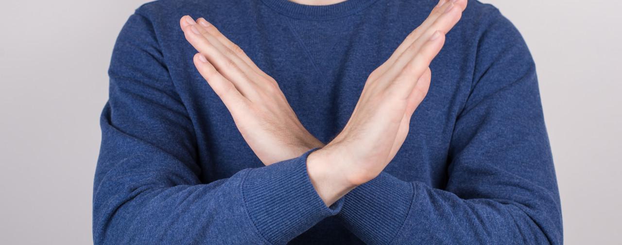 Пенсионерам на Кипре продолжают отказывать в страховании машин