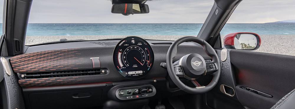 Электрический MINI Cooper SE получил спортивную версию John Cooper Works