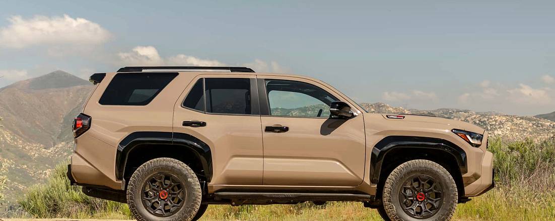 Toyota обновила культовый внедорожник 4Runner