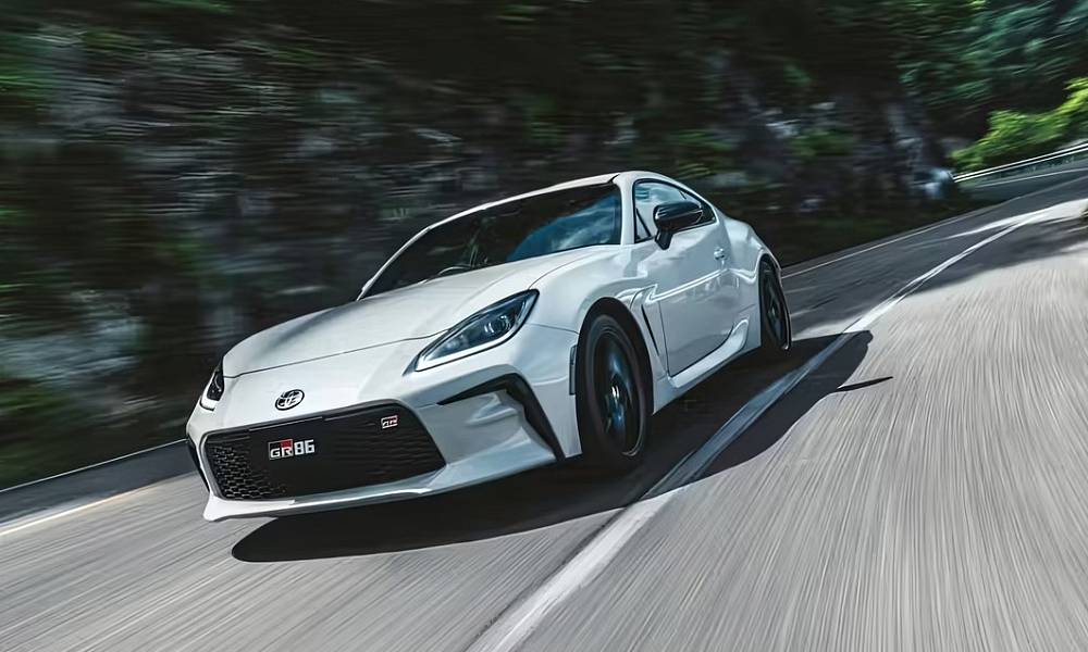 5 спорткаров с самыми надежными моторами