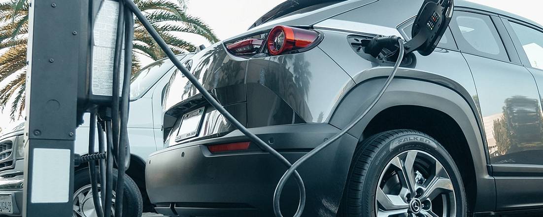 На Кипре установят 10 новых зарядок для электромобилей