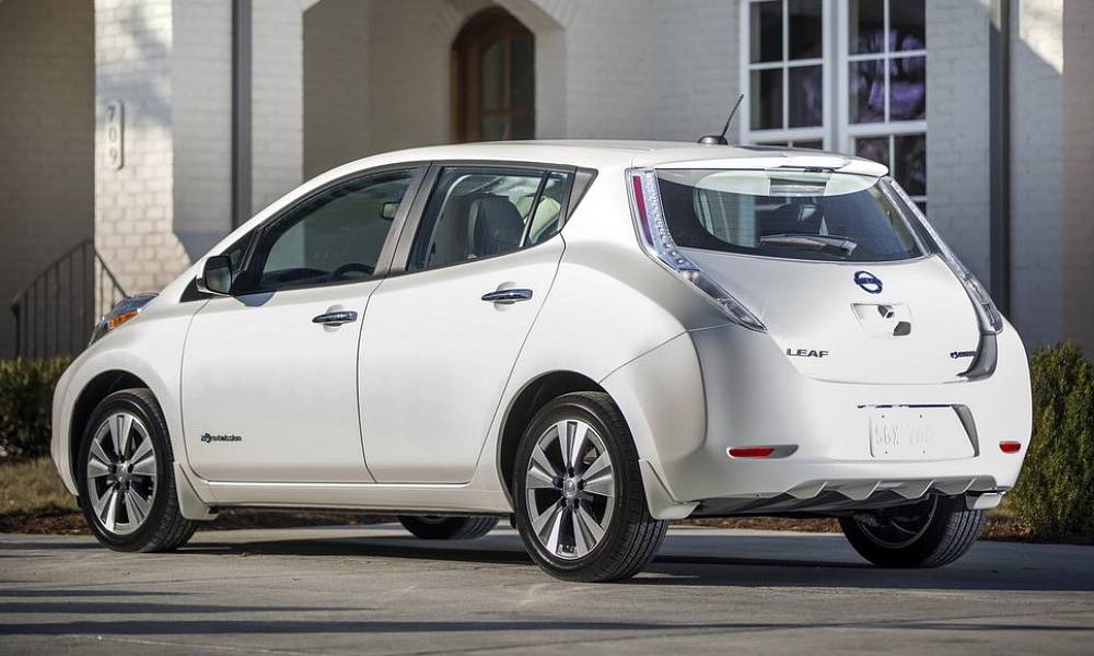 От KEWET до Nissan Leaf: какие электромобили появились первыми на Кипре?