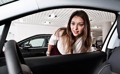 Автомат или механика: идеальный выбор для первого авто на Кипре