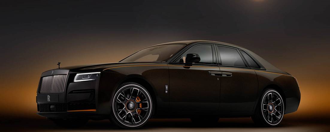 Компания Rolls-Royce выпустила спецверсию Black Badge Ghost Ekleipsis