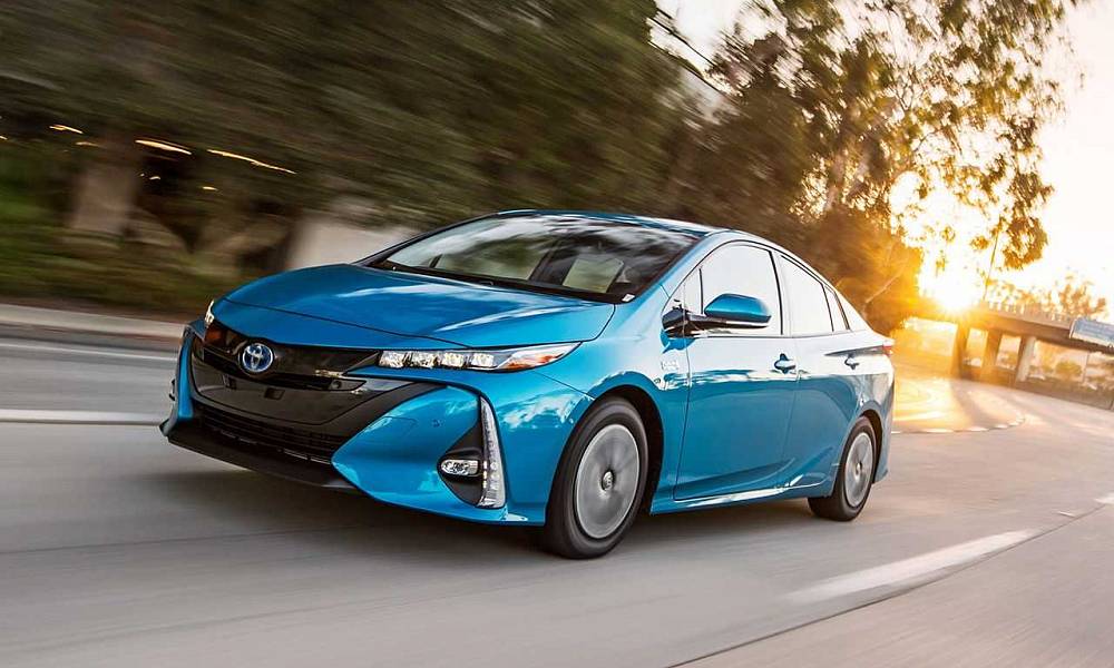 На Кипре зафиксирован значительный рост регистраций гибридных и электрических машин