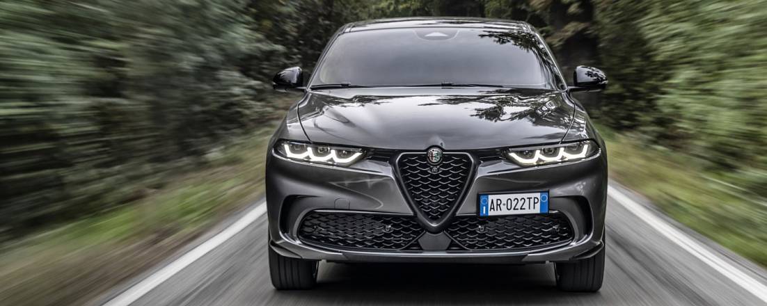 Alfa Romeo представила гибридную версию кроссовера Tonale