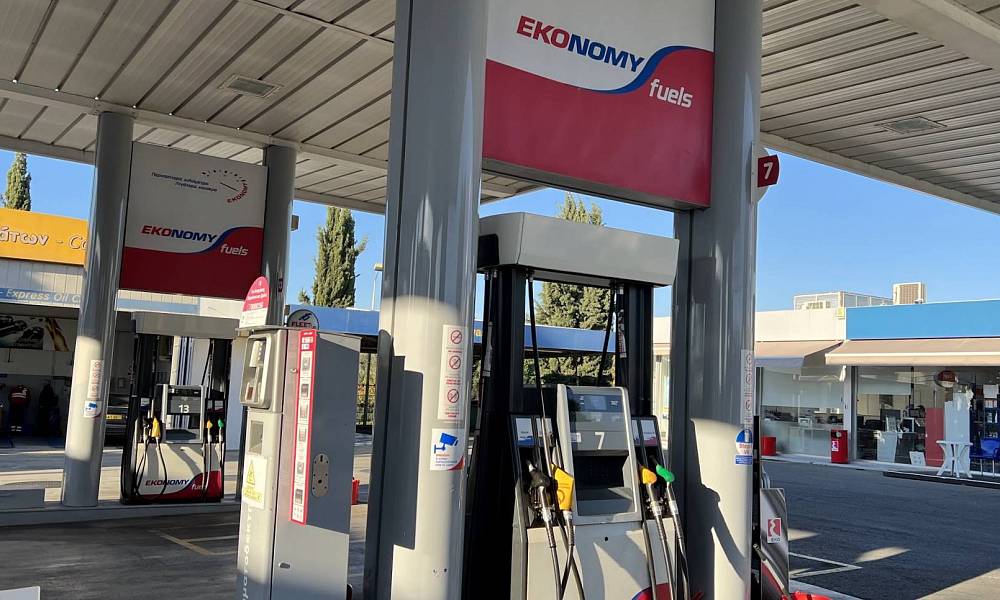 На Кипре продолжают снижаться продажи топлива