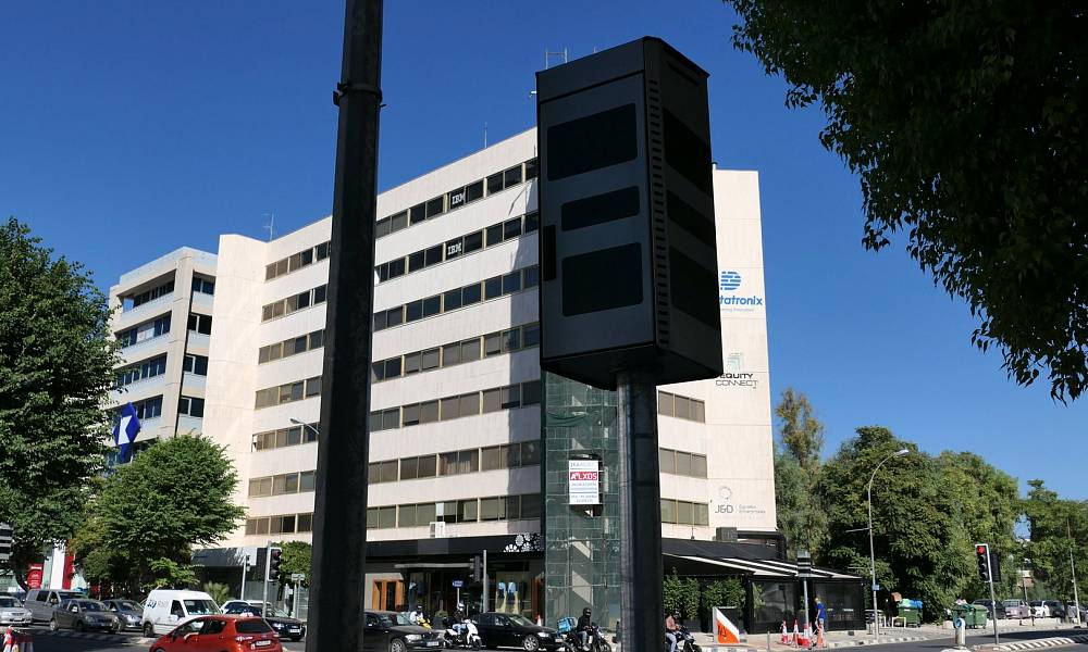 Дорожные камеры на Кипре ежедневно фиксируют около 1,7 тысячи нарушений