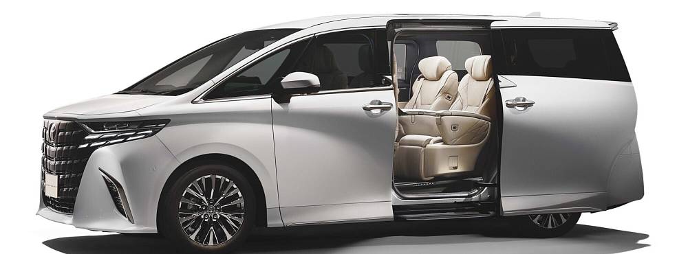 Toyota запустила продажи в Японии гибридных минивэнов Alphard и Vellfire