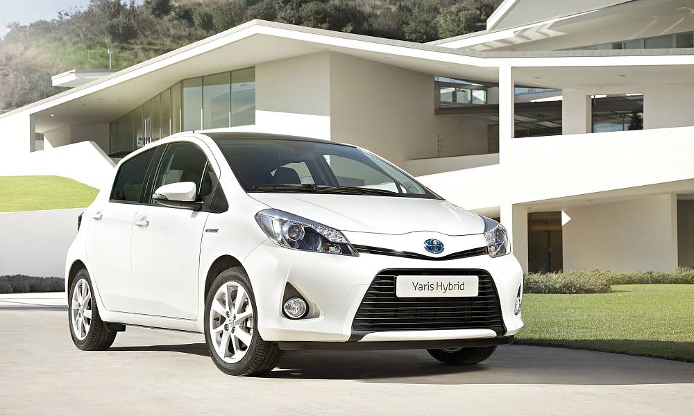 Гибриды уверенно захватывают кипрский авторынок