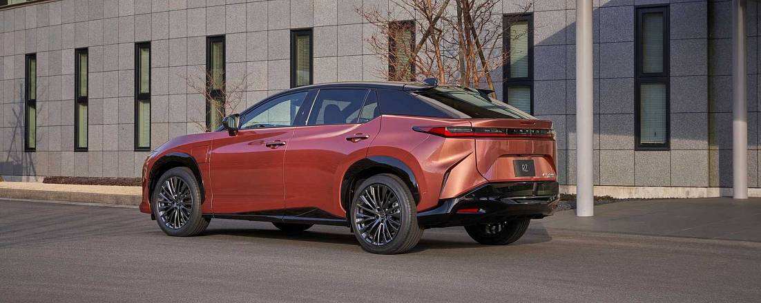 Официально представлен новый Lexus RZ 450e Takumi 2023