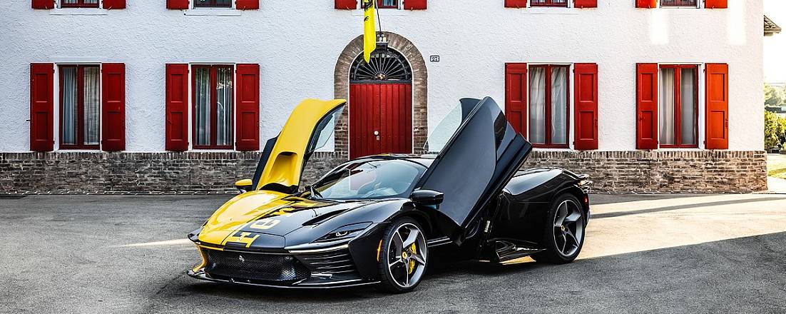 Ferrari продаст на аукционе эксклюзивный 600-й экземпляр спорткара Daytona SP3