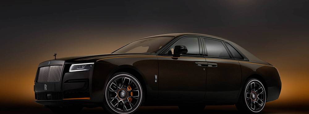 Компания Rolls-Royce выпустила спецверсию Black Badge Ghost Ekleipsis