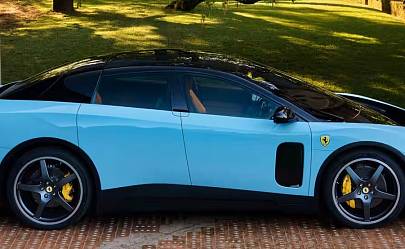 Компания Ferrari показала первый серийный электромобиль в своей истории
