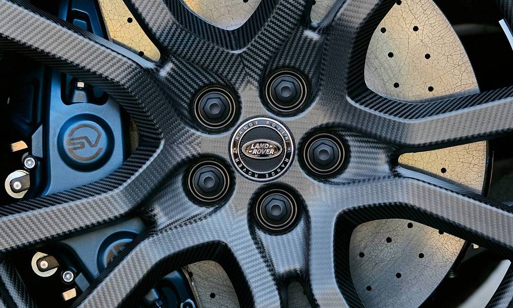 Range Rover Sport выпустят в лимитированной «зимней» версии