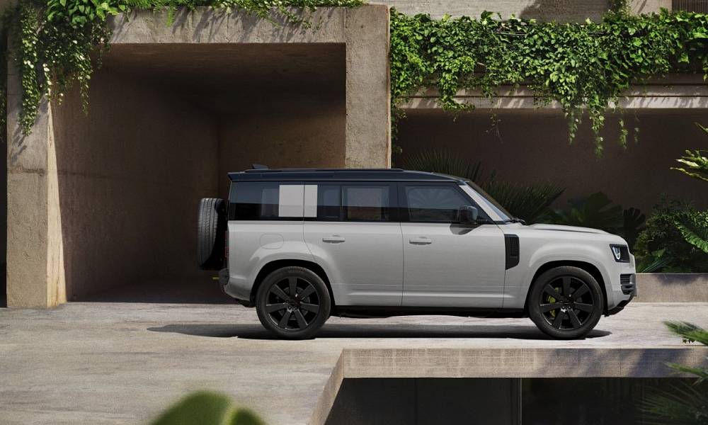Land Rover представил самый эффектный Defender