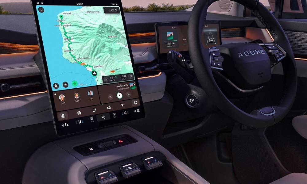 Skoda показала салон нового электрического кроссовера Peaq