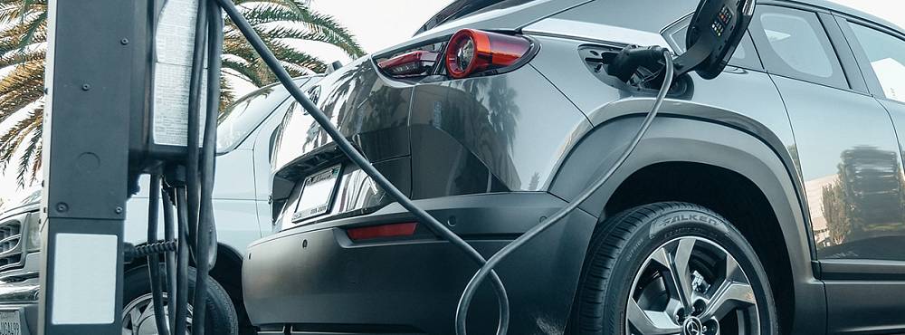 На Кипре установят 10 новых зарядок для электромобилей