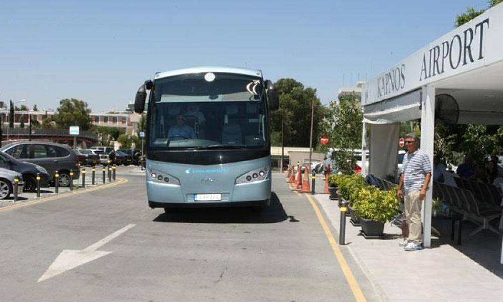 С 1 июня автобусы из Никосии в аэропорт Пафоса будут ездить чаще