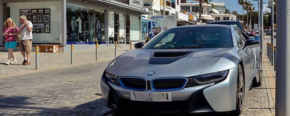 Владельцы люксовых авто на Кипре уклоняются от налогов