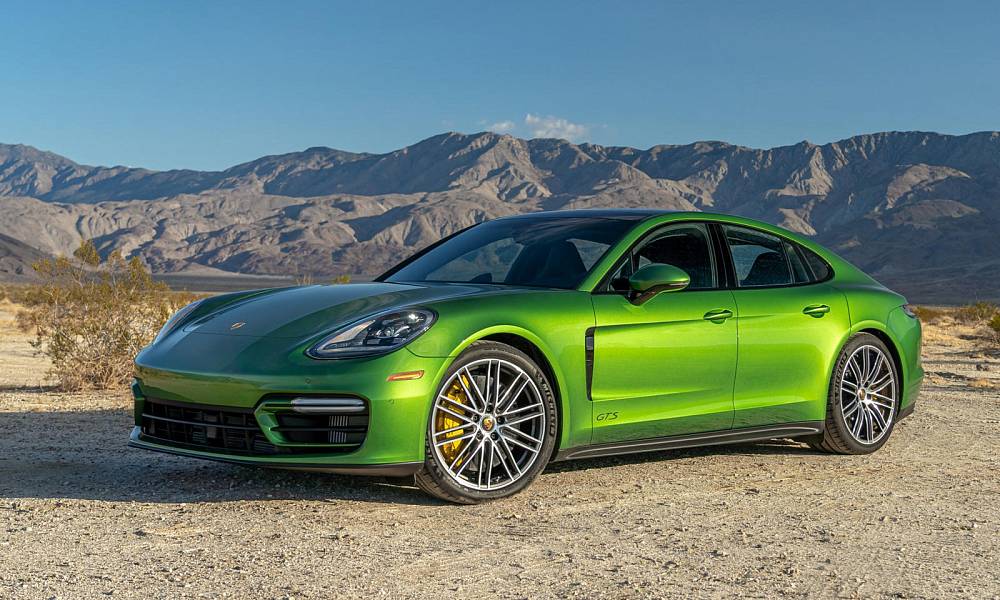 Porsche — лидер по продажам авто представительского класса на Кипре