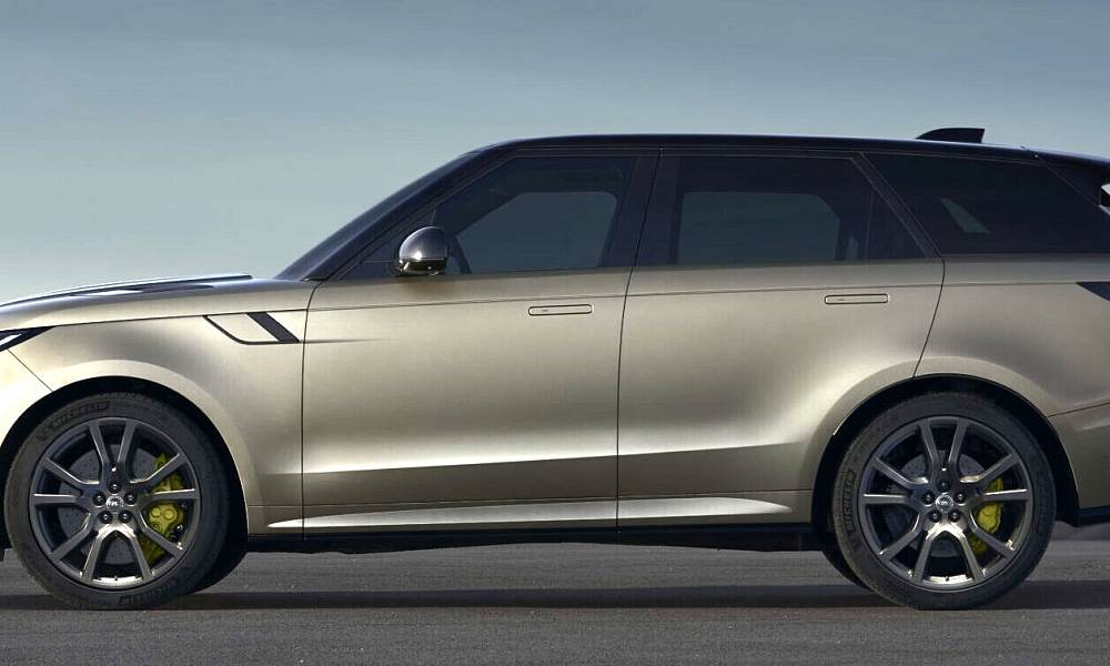 Компания Land Rover представила самый быстрый, мощный и технологичный Range Rover Sport в истории