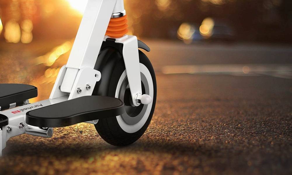 За год водителям электросамокатов на Кипре выписали более 2 тысяч штрафов