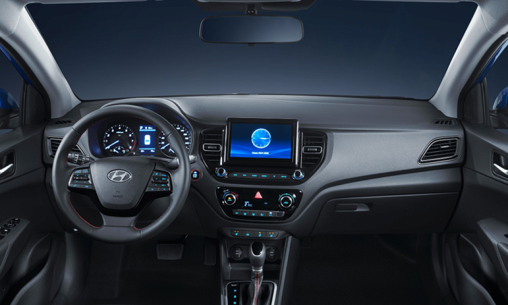 Hyundai Motor показала фото обновленного Solaris