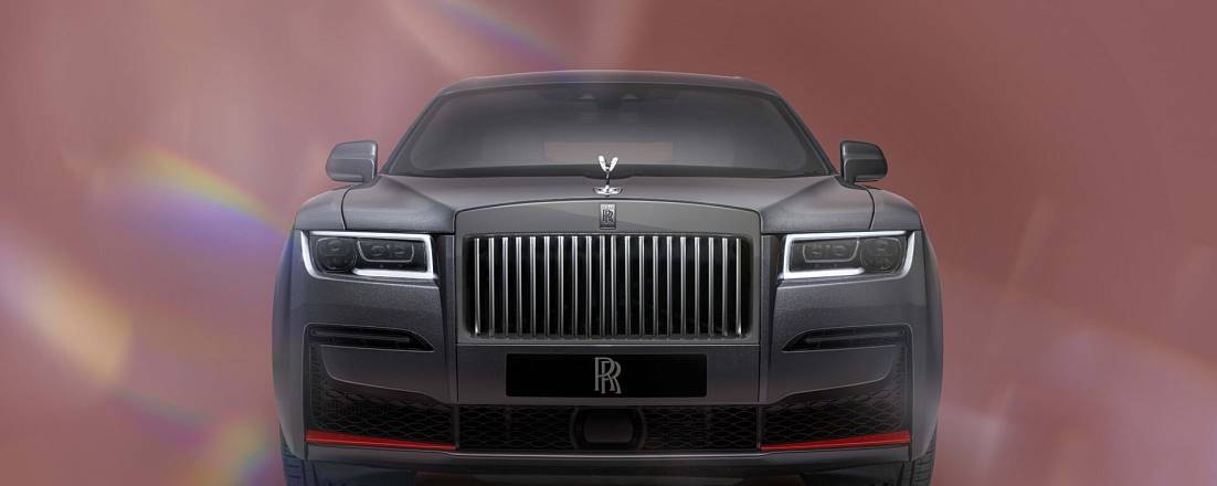 Rolls-Royce отметил 120-летие новым лимитированным седаном