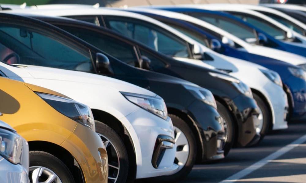 Дороги Кипра заполонили серые машины