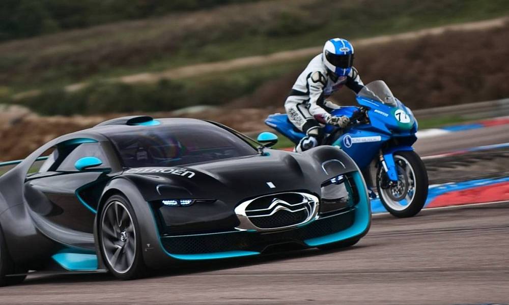 Motorbike or car: which to choose for driving in Cyprus?