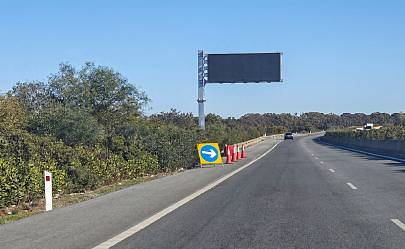 40 Electronic Road Signs to Be Installed Across Cyprus