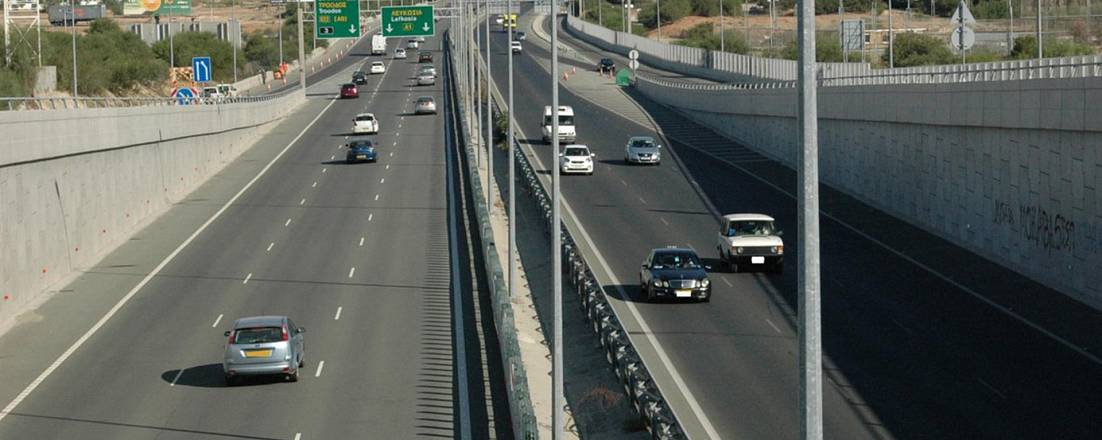 На Кипре растет интерес к гибридным машинам и электрокарам На Кипре растет интерес к гибридным машинам и электрокарам