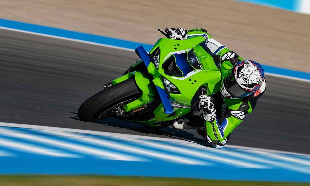 Kawasaki Ninja ZX-10R 2026: больше мощности, технологий и максимум эмоций