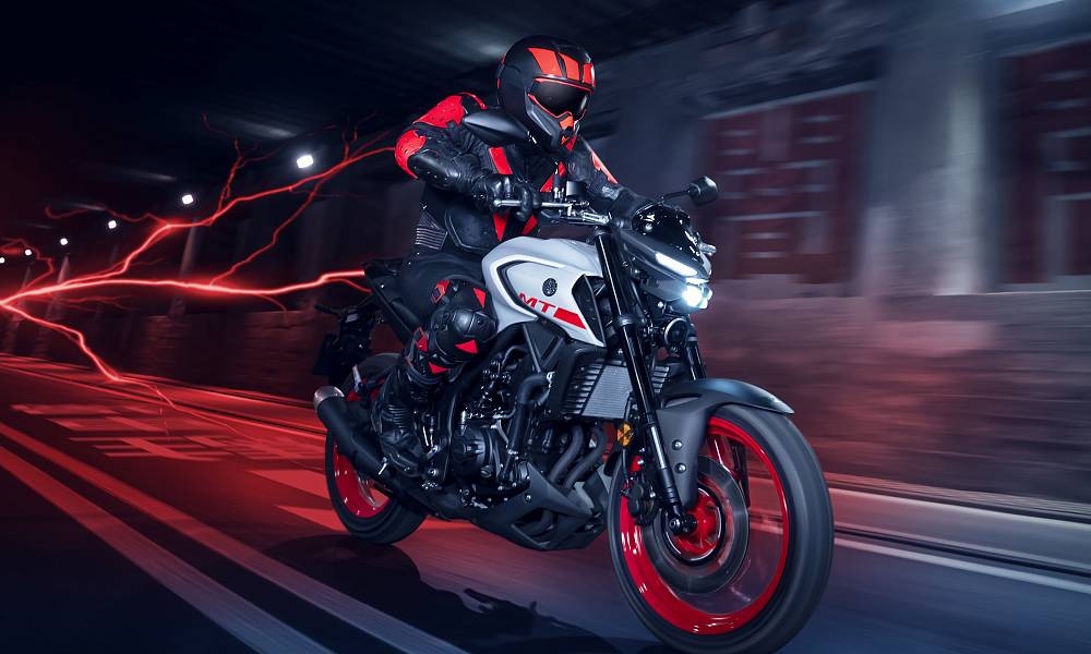 Представлен бензиновый мотоцикл Yamaha MT-03