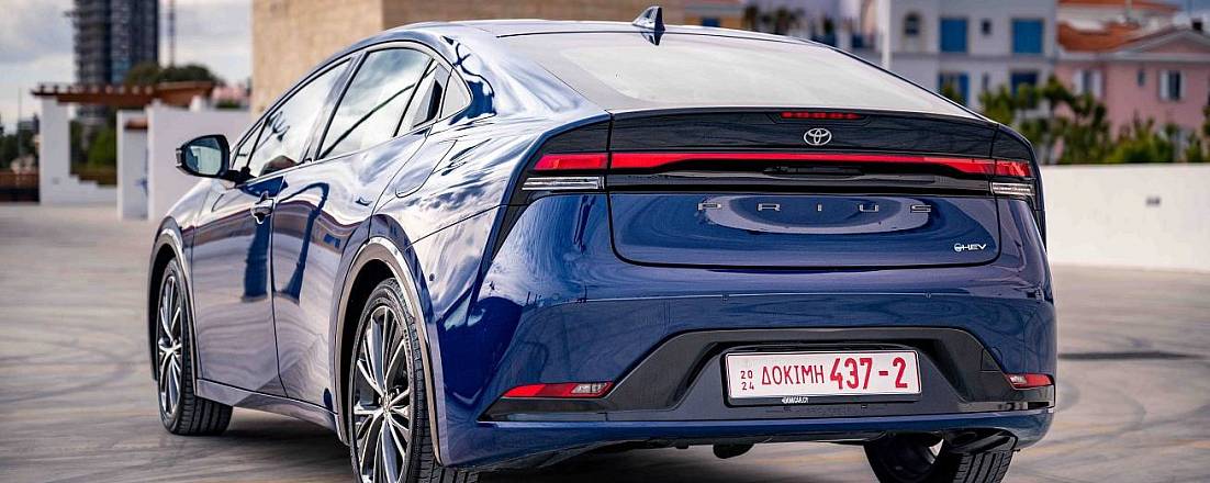 Седаны, которые меньше всего теряют в цене