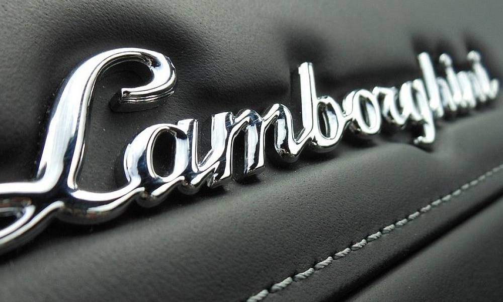 Первый электрический Lamborghini рассекретили до официальной премьеры