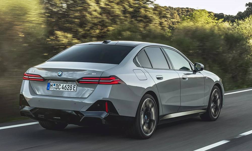 BMW анонсировал обновление модельного ряда