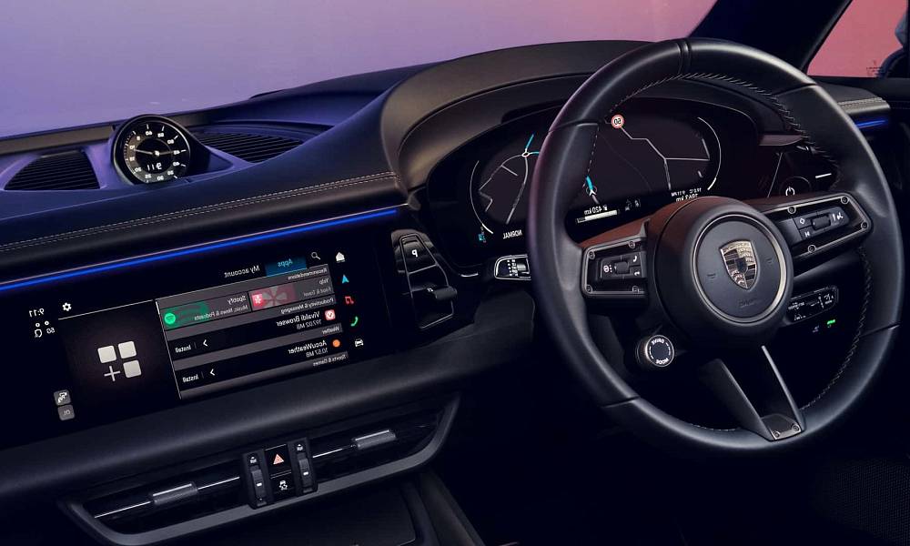 Porsche опубликовал первые изображения интерьера электрической версии Macan